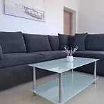 Navis דירה *