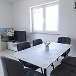 Navis דירה