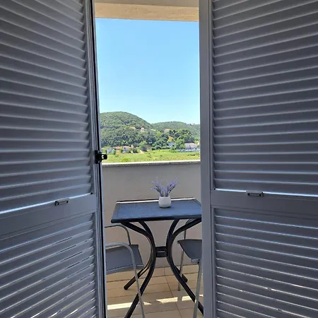 Navis Apartamento Supetarska Draga