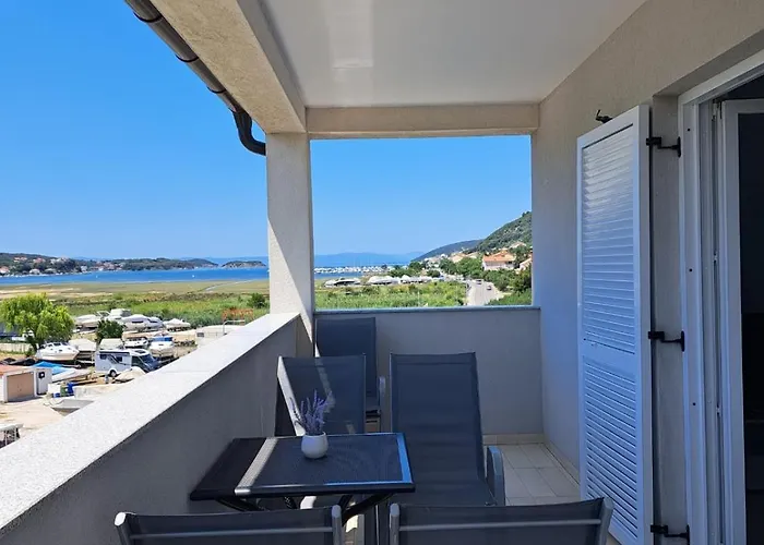 Navis Apartamento Supetarska Draga